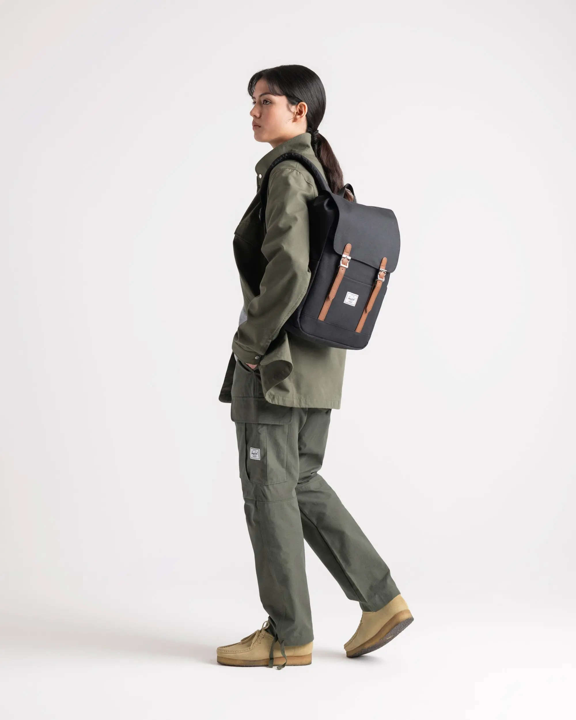 Herschel retreat noir shop